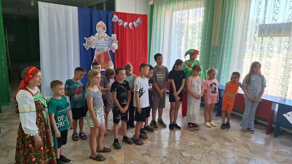 Сегодня совместно с сотрудниками библиотеки 5 провели с ребятами из пришкольного лагеря #ОЦ4Вольск (