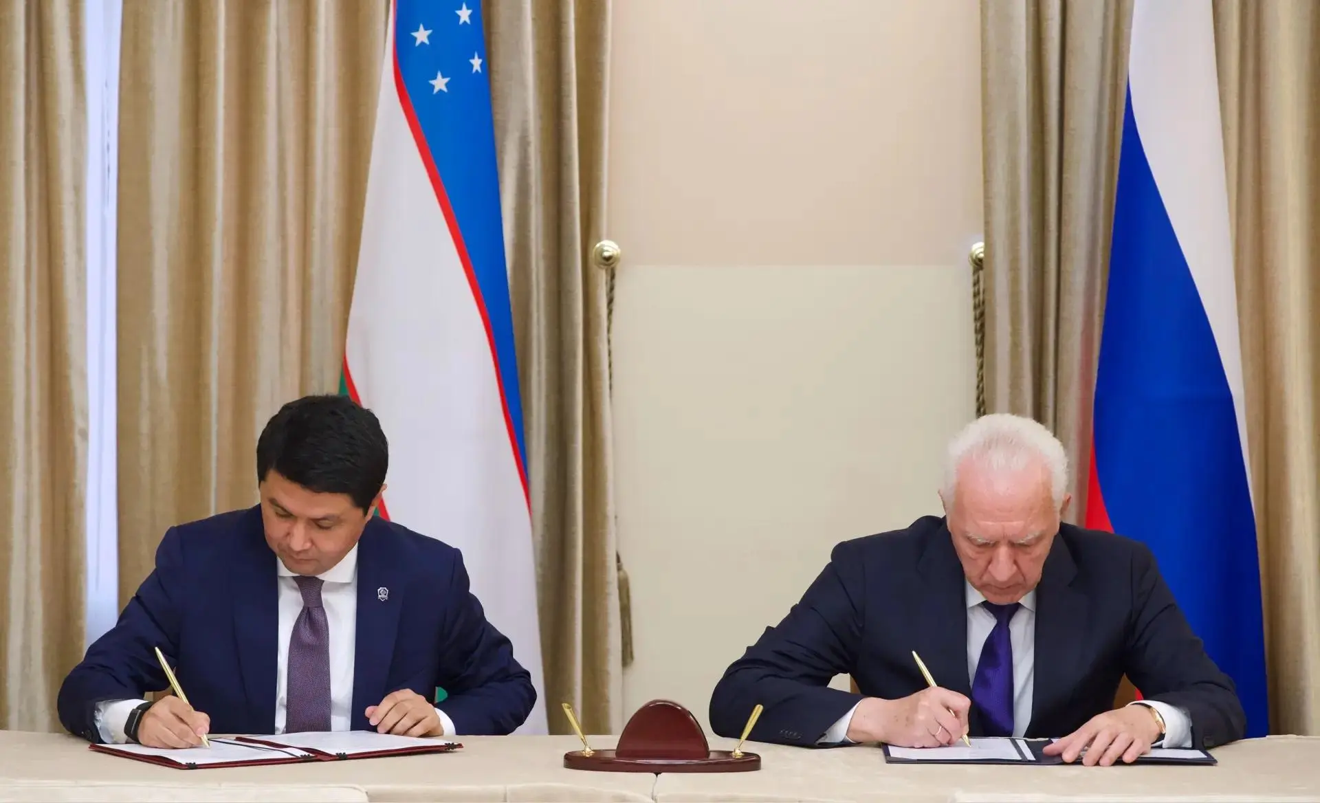 🇷🇺 🇺🇿 ✍️Генпрокуратура РФ и Агентство по противодействию коррупции РУз подписали Пр...