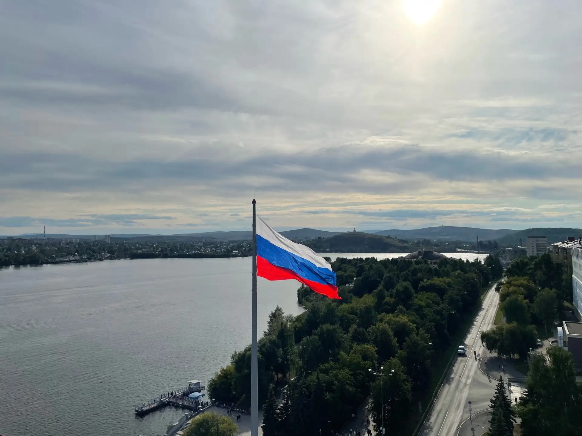 🤗 Фото с подписчиками сообщества «Инцидент Нижний Тагил» делится Дмитрий Орловский 😁👌