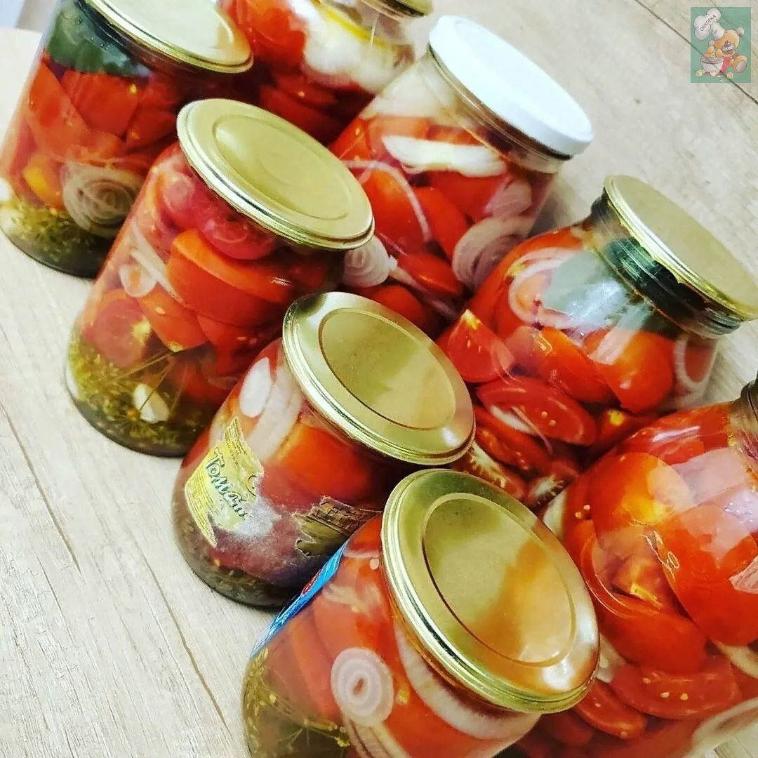 "ПАЛЬЧИКИ ОБЛИЖЕШЬ" маринованные помидоры.
🍅🍅🍅🍅🍅🍅🍅🍅🍅🍅

твердые помидоры
чеснок — 4 зубчика