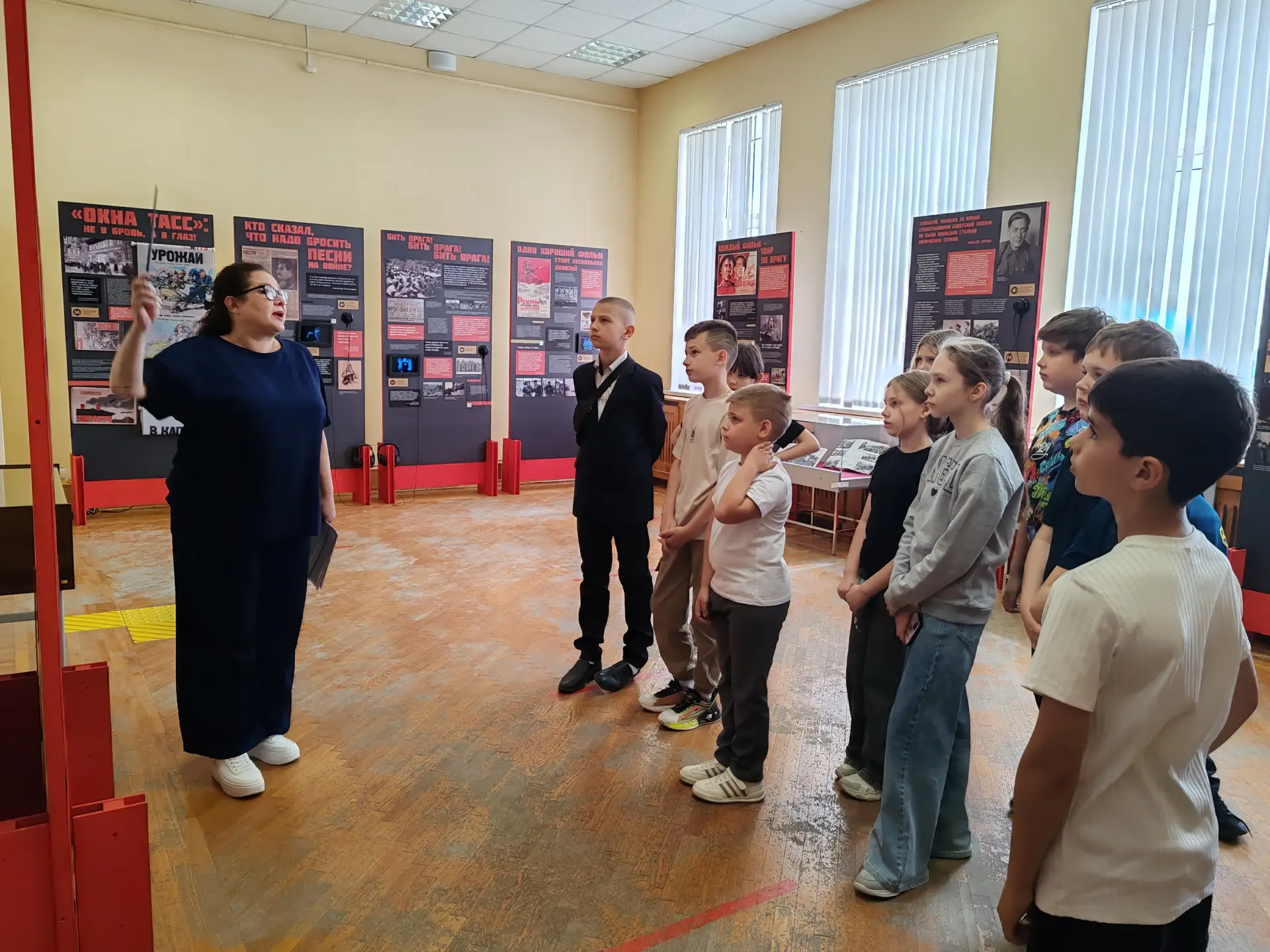 Четвероклассники из Валуйской школы №2 посетили наш музей в последний день уходящего уч...
