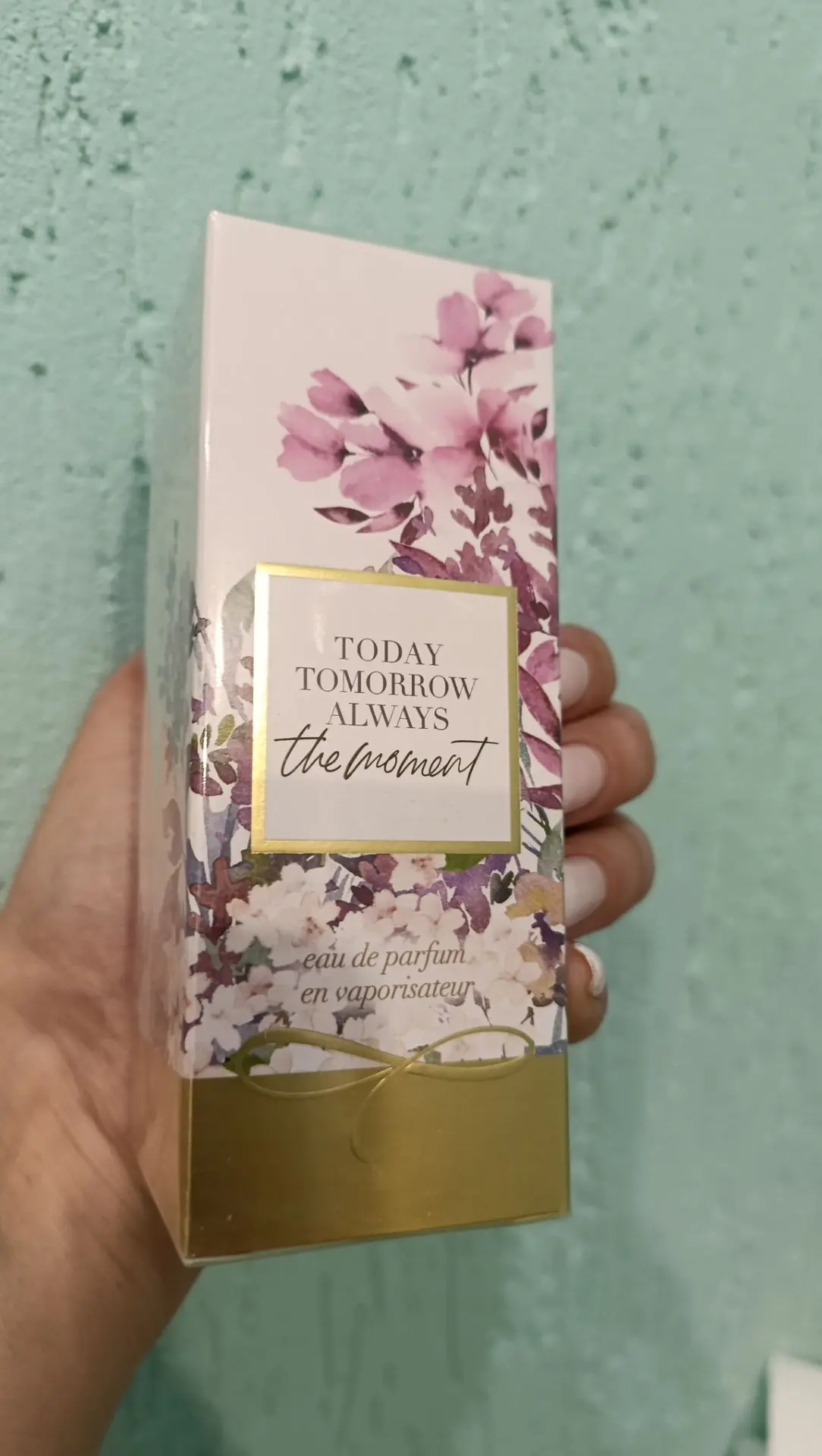 Отзыв на парфюмерную воду для женщин The Moment. Бренд Avon, серия Today Tomorrow Always