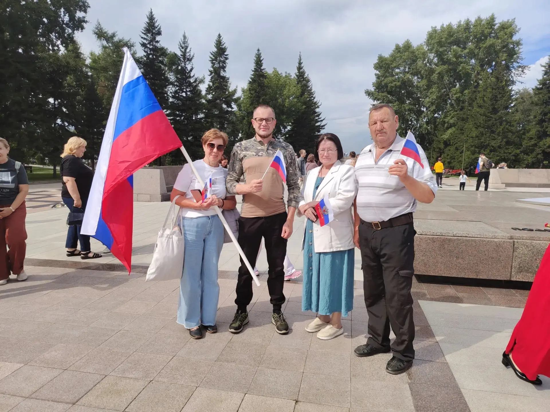 Как же здорово прошёл День Государственного флага РФ!