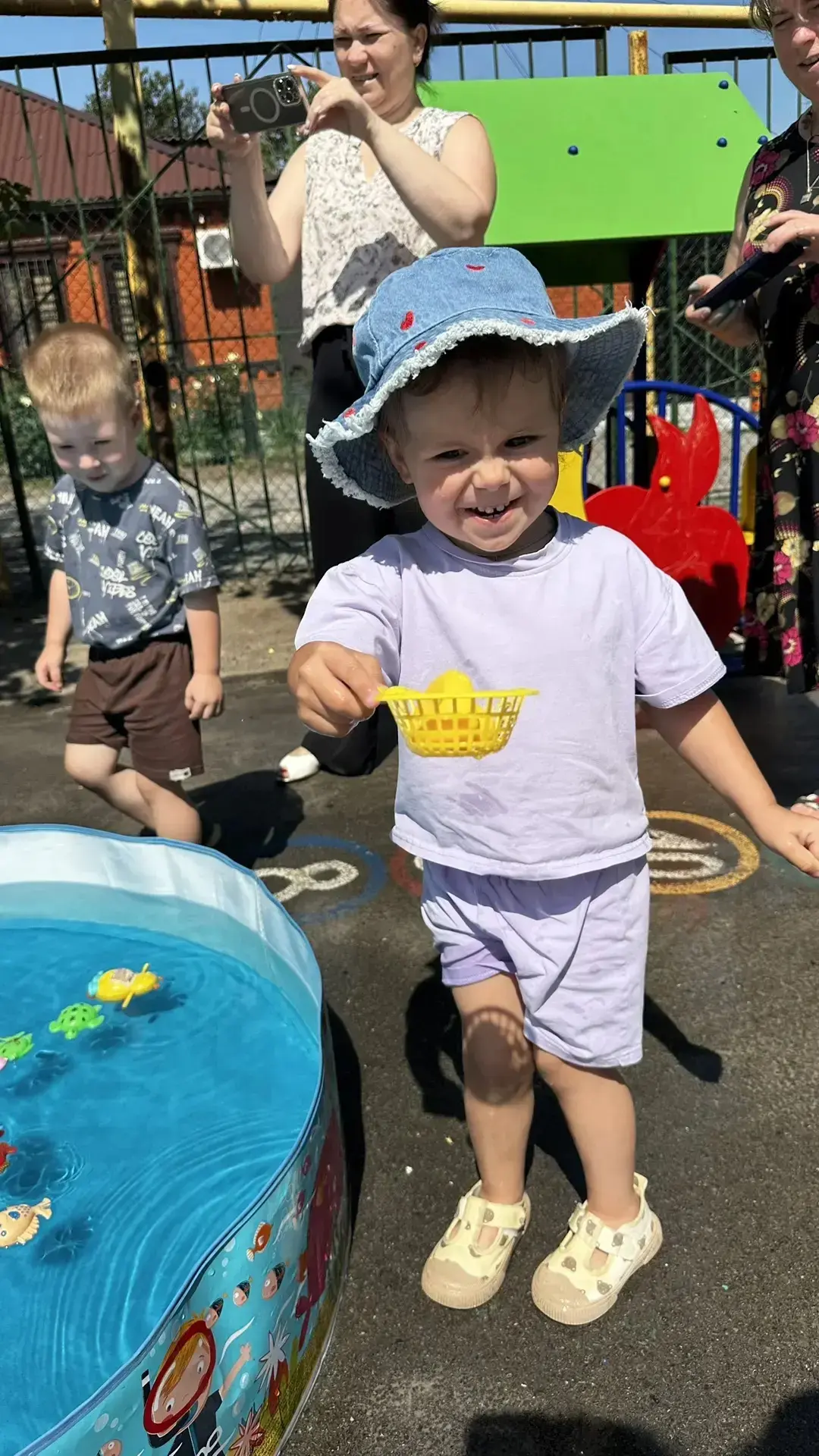 🐟 День рыбака в детском саду! 🎣☀️

В рамках летней оздоровительной кампании этот день выдался  по-