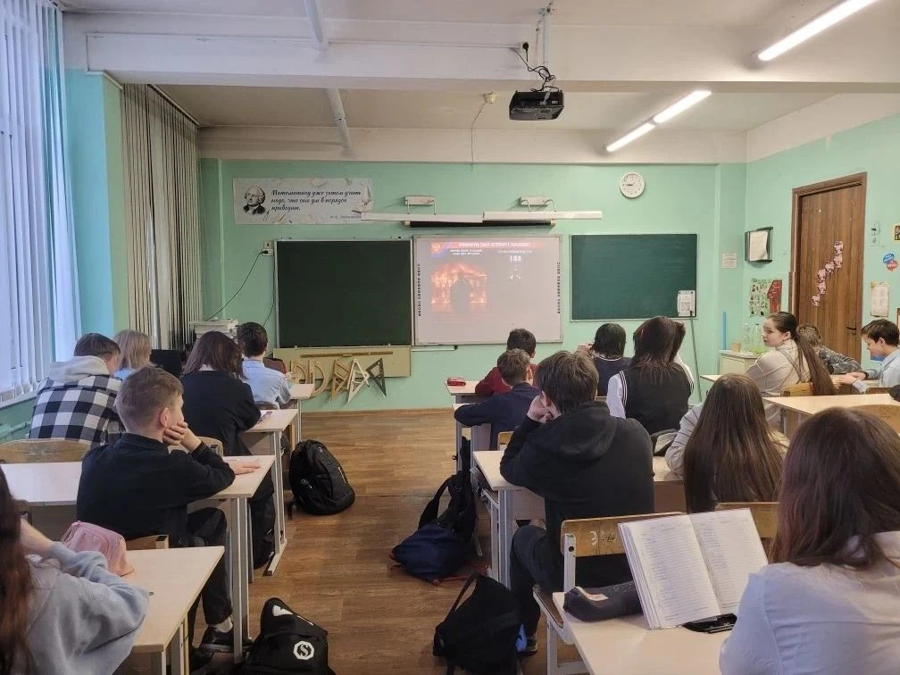 Профилактика правонарушений и преступлений несовершеннолетних включает в себя ранние пр...