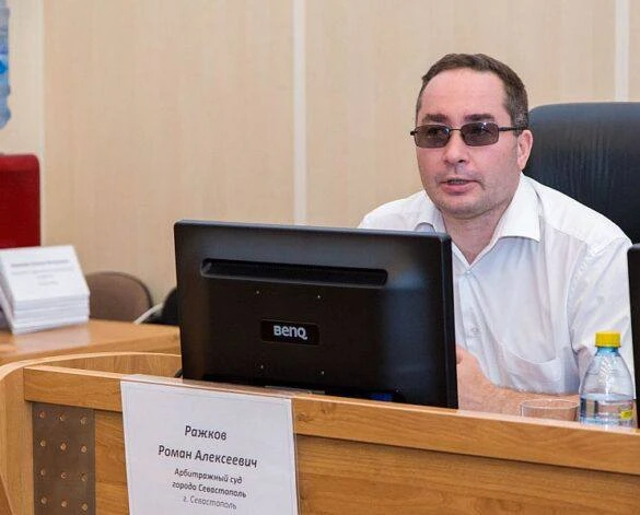 Президент России назначил Романа Ражкова председателем Арбитражного суда Республики Дагестан.

Роман