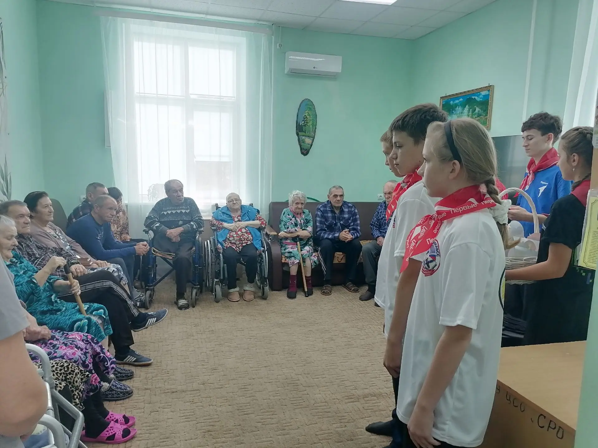 🎵 Тепло сердец и музыка души: волонтёры подарили праздник тем, кто в нём нуждается!❤️