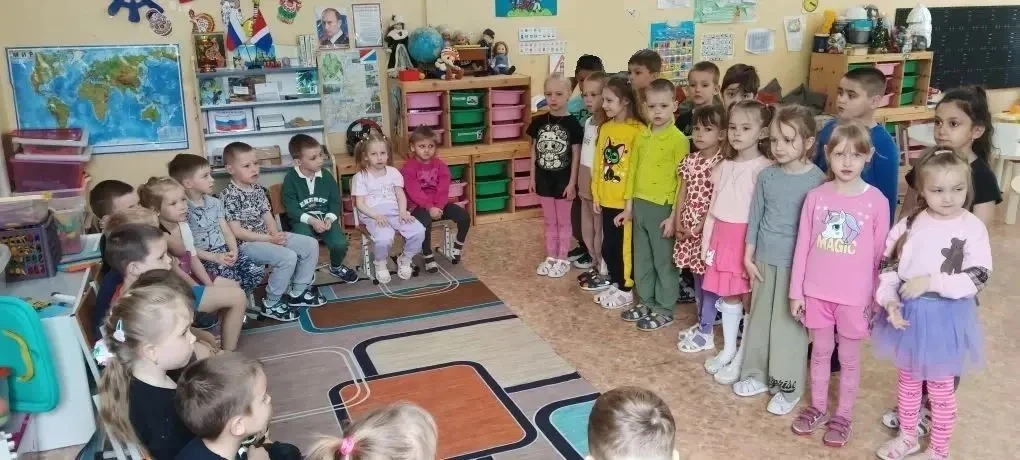 В рамках системы воспитания созидательных качеств "Киноуроки в школах России" проекта "О будущем" в 