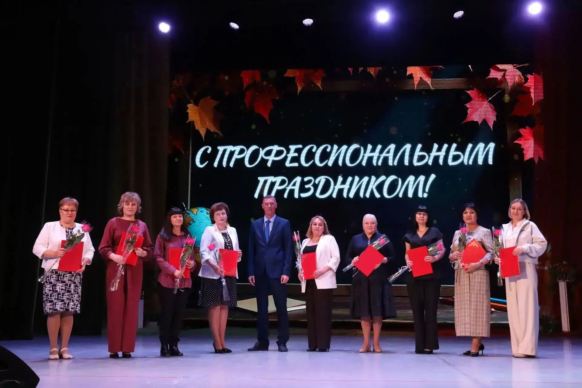 День учителя в Камышине: чествование лучших