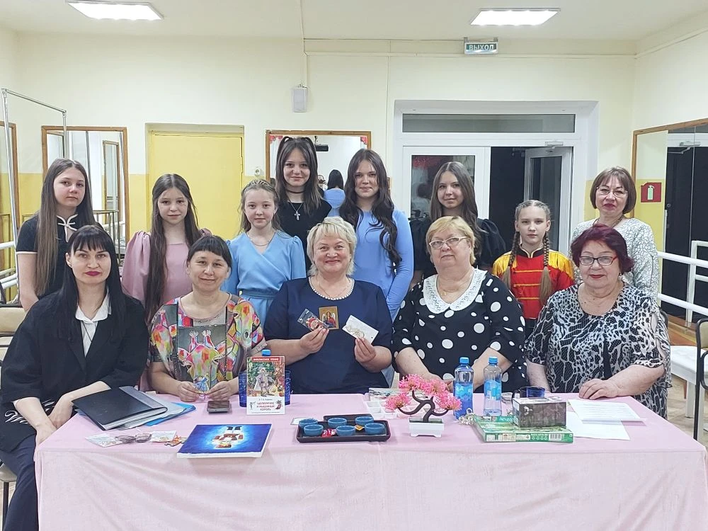 🎨 Экзамен у художников: защита творческих работ в Детской школе искусств пгт Магдагачи

16 мая 2026