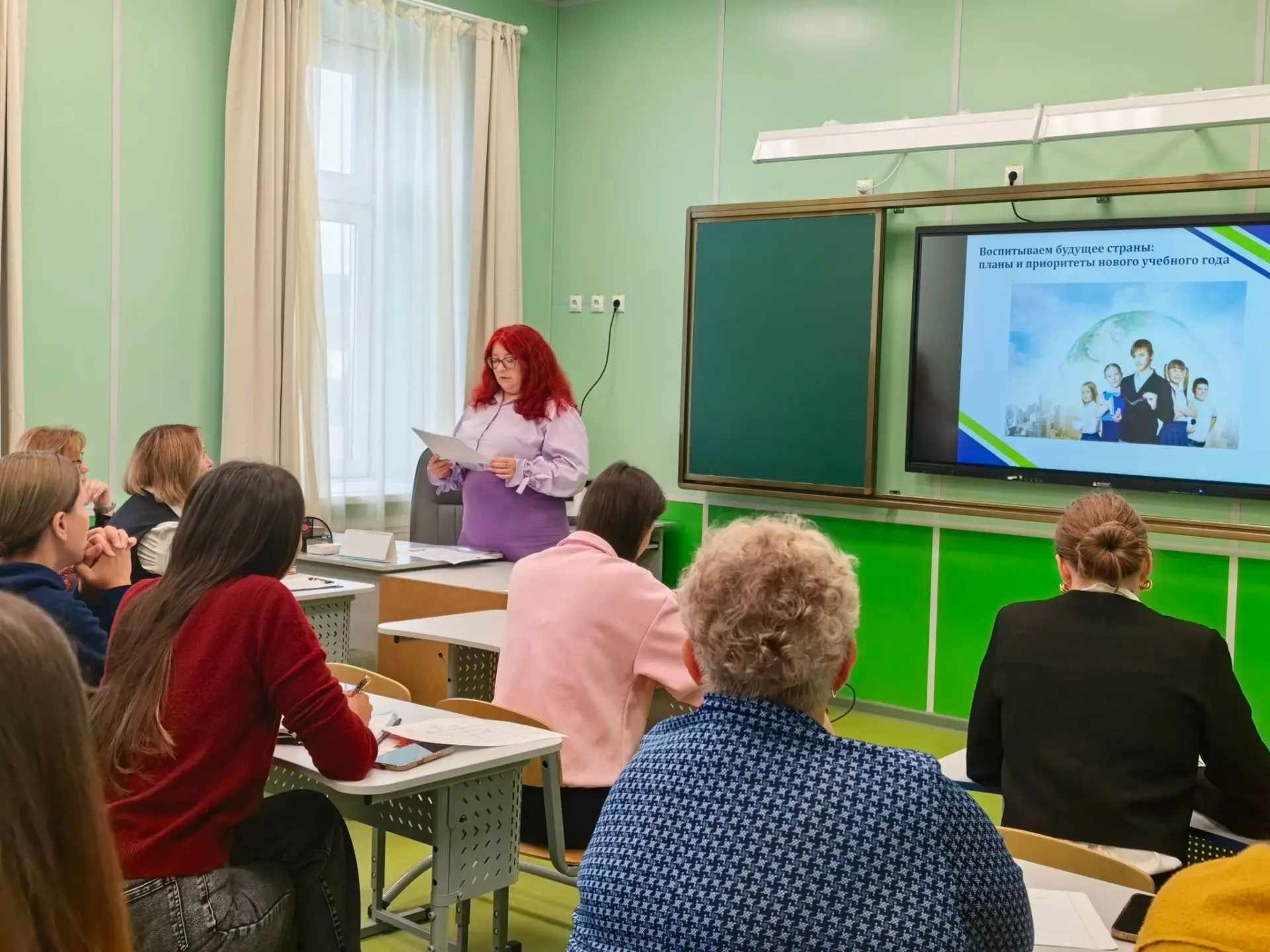 Сегодня в нашей школе прошёл педагогический совет. Обсудили планы на новый учебный год,...