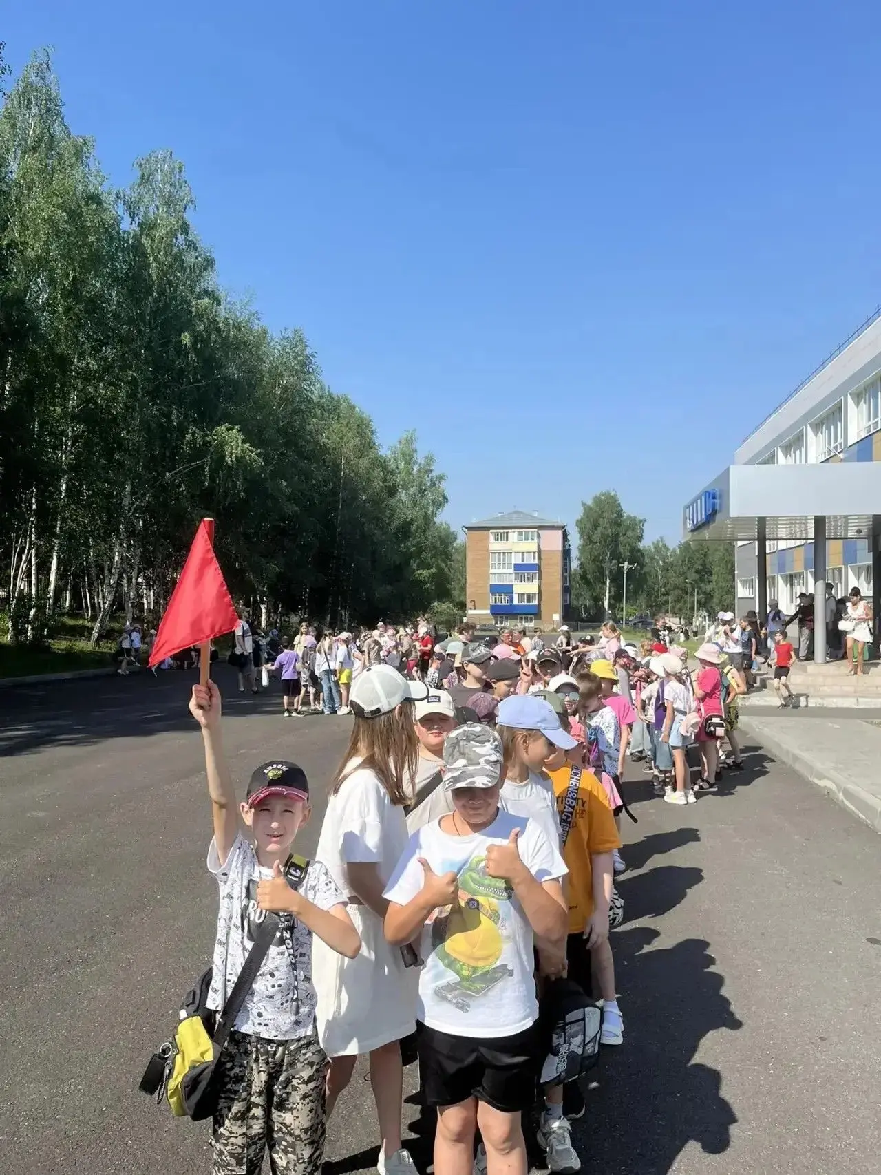 🎬ДЕНЬ КИНО В  "СОЛНЕЧНОМ"🌞🌼

😊Настоящий праздник для киноманов  прошел в "Солнечном"!
👫Ребята о