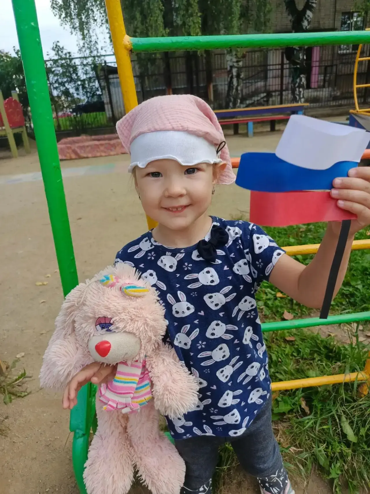 🇷🇺День Государственного флага Российской Федерации — отличный повод познакомить самых...