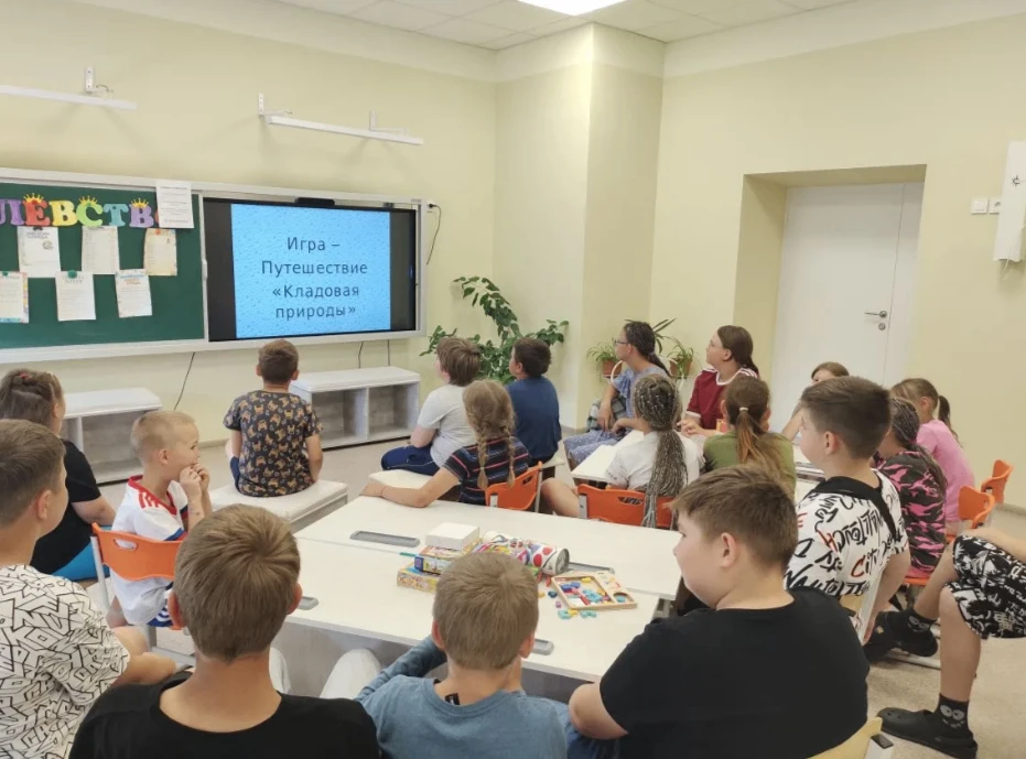 10 июня - тематический день "Кладовая природы".
Сегодняшний день в лагере «Затейники» был насыщенным