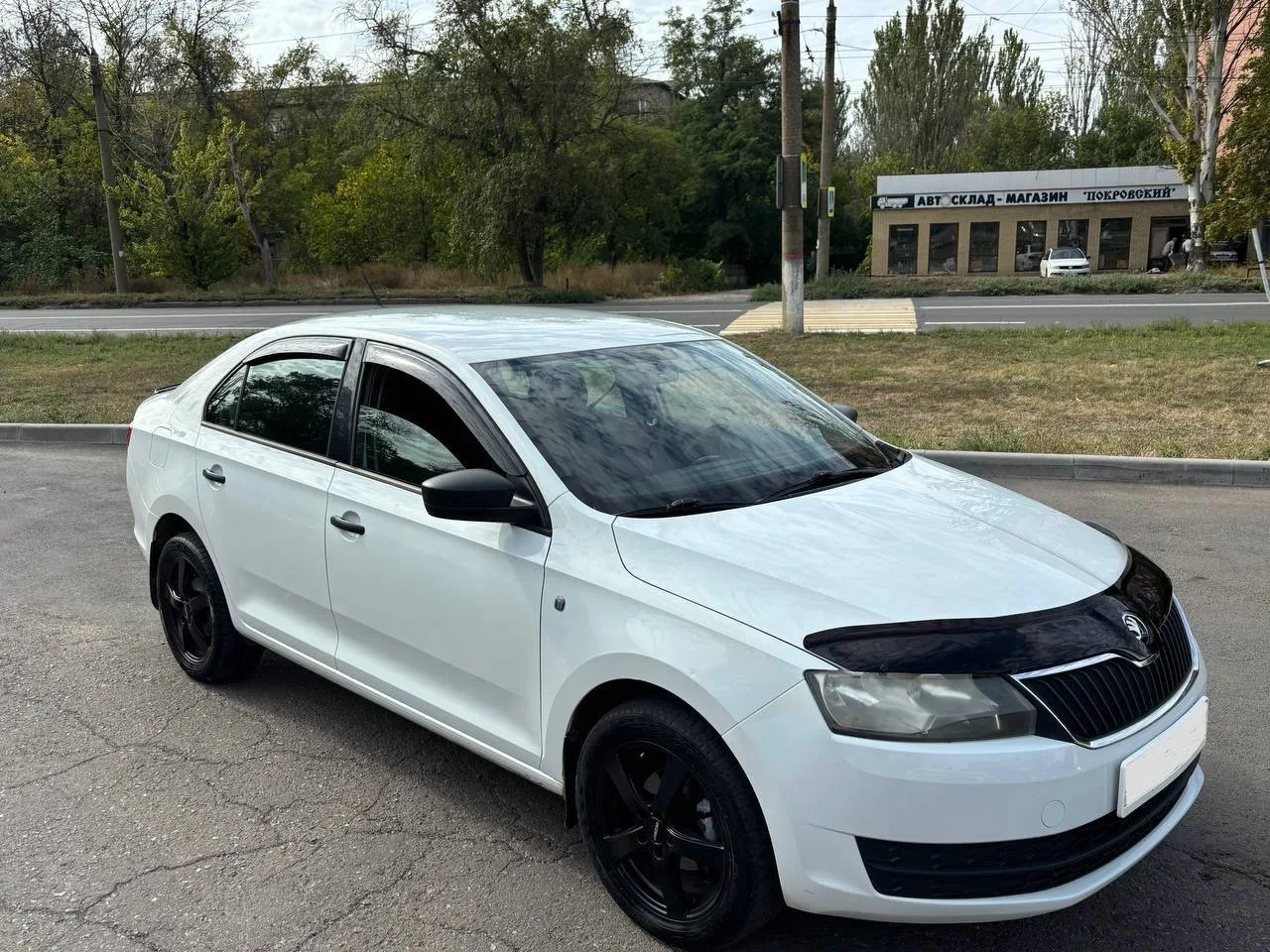 Продам Skoda Rapid 1.6 MT, 2015, механика