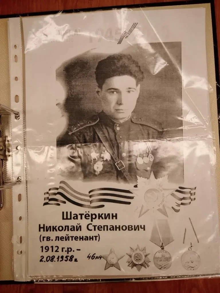 📖 «Орлята» 2 В класса вместе с классным руководителем Ольгой Александровной Костенко создали свою Кн