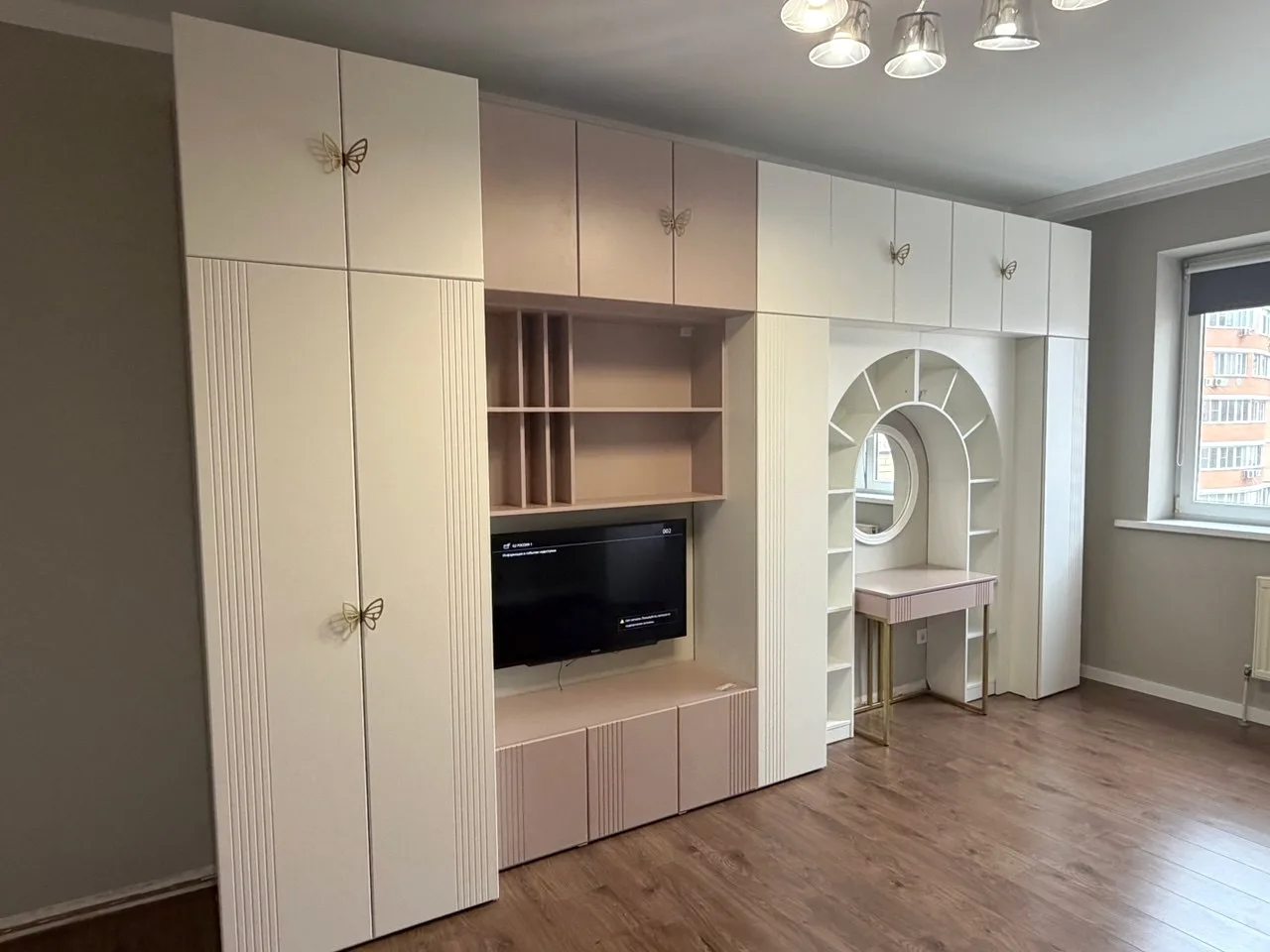 Обустроили детскую для девочки в Краснодаре. Коллекция "Мишель" 😍