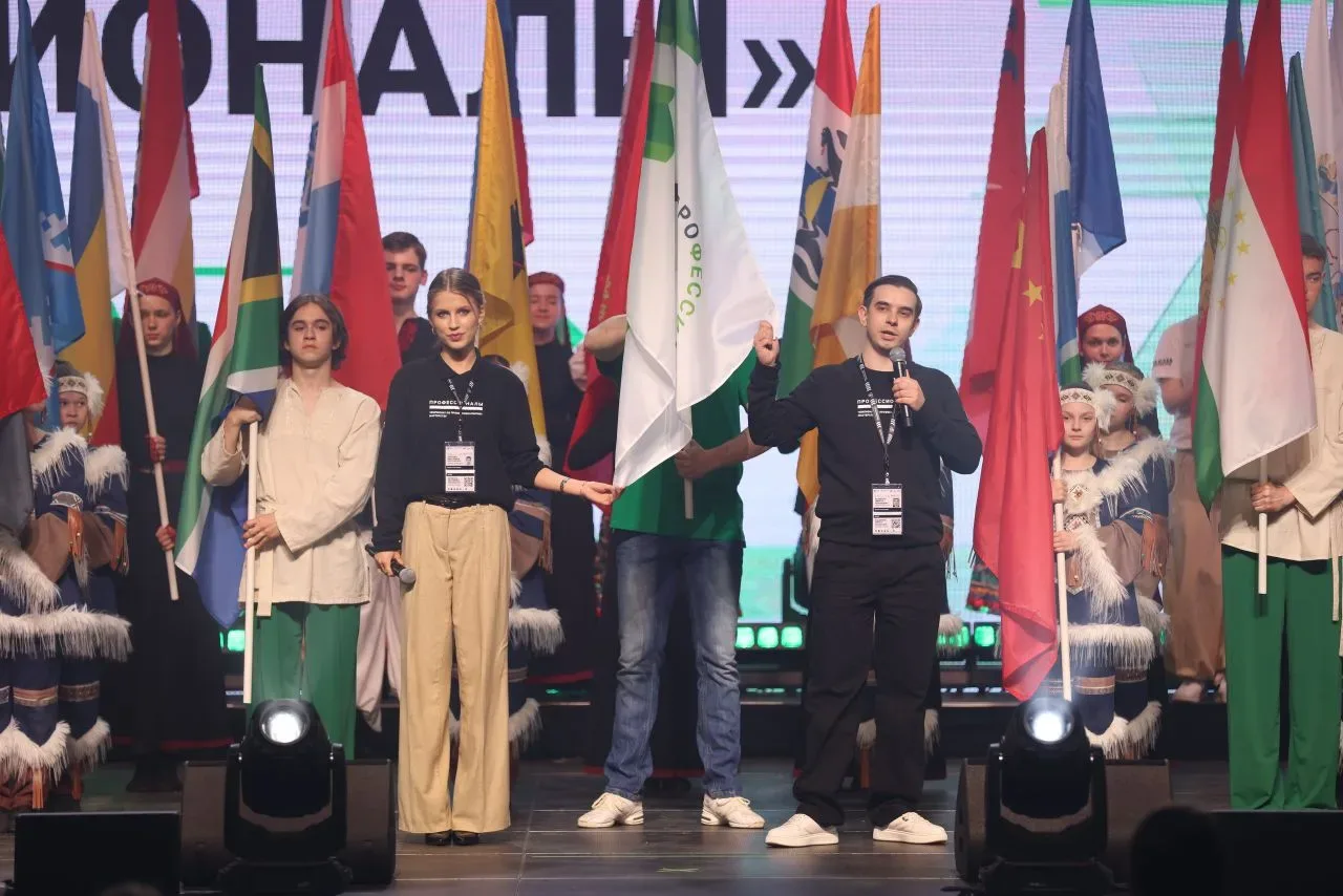 Крым на высоте: преподаватель Романовского колледжа индустрии гостеприимства Никита Ром...