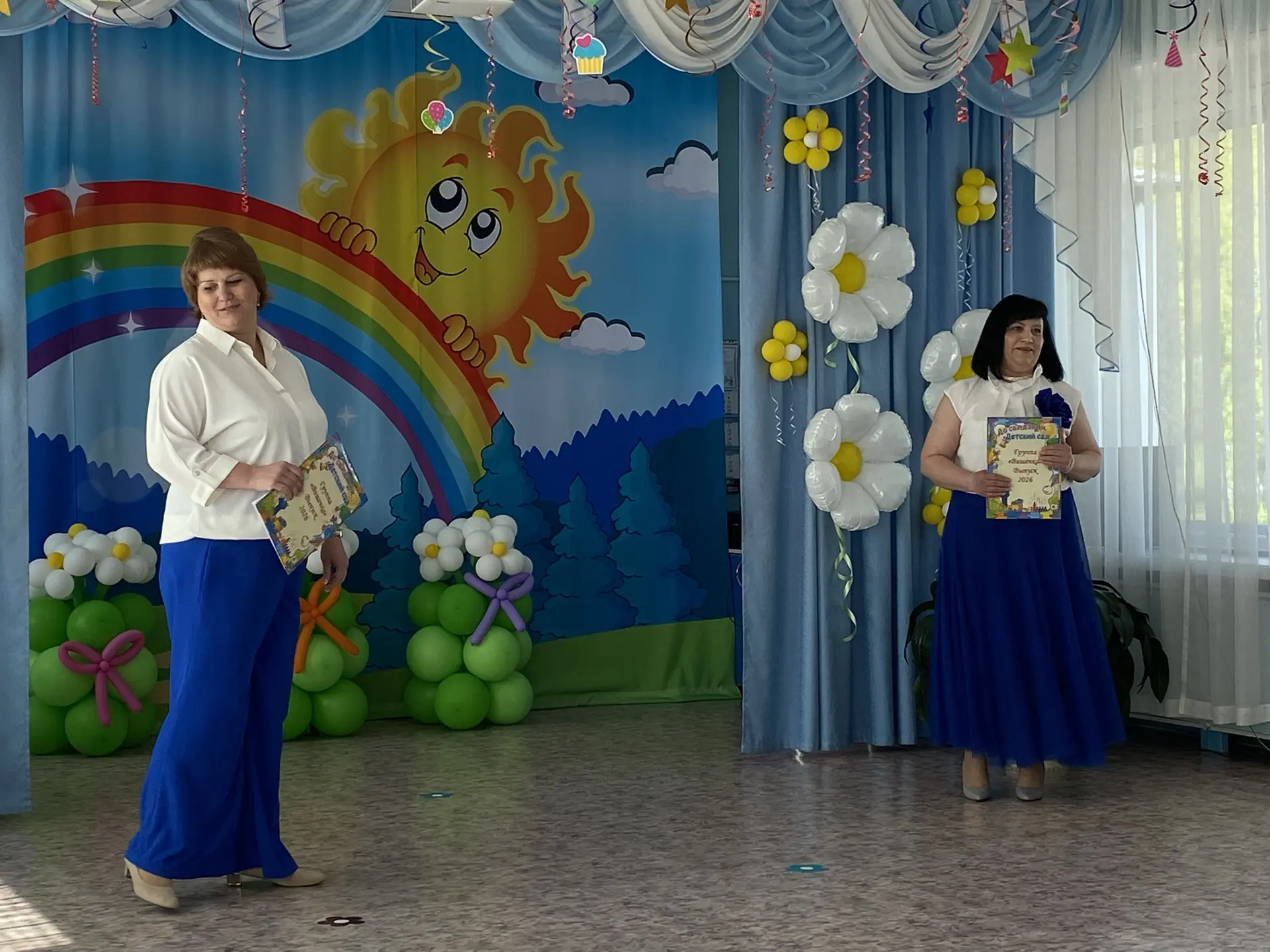 Сегодня состоялся выпускной праздник в группе «Вишенка».