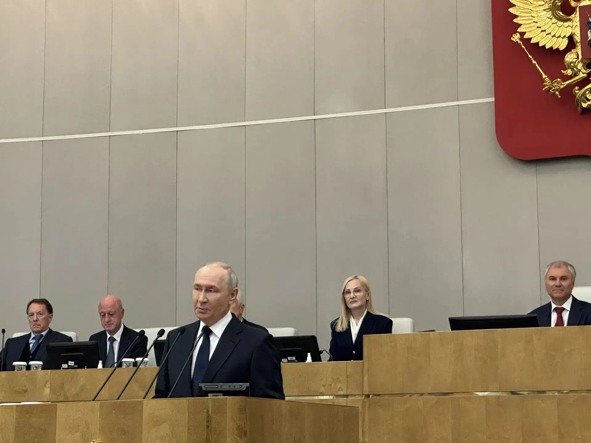 Сегодня состоялось первое заседание Государственной Думы 9 созыва, в работе которого пр...