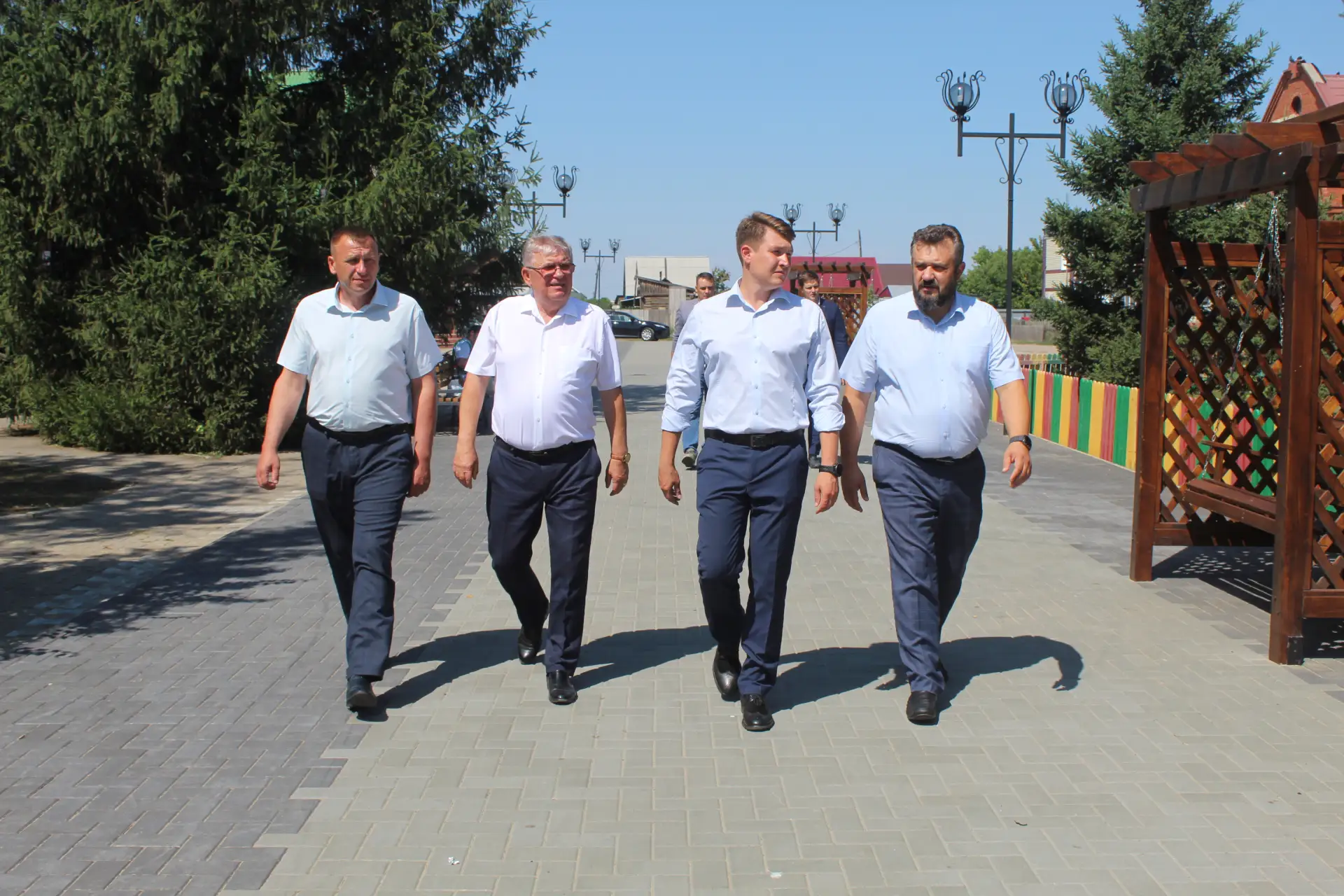 🏗️ Ключевской район с рабочим визитом посетил заместитель председателя АКЗС Денис Голобородько

Вче