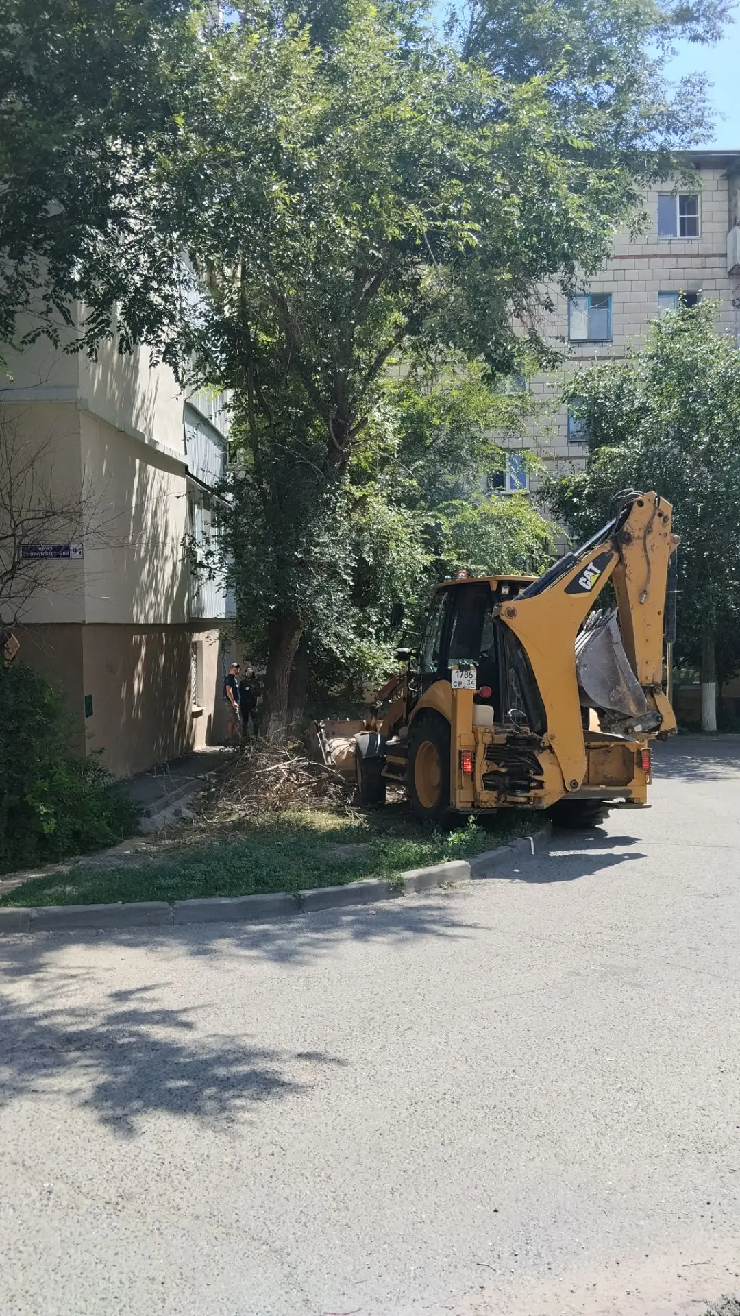 Университетский 94