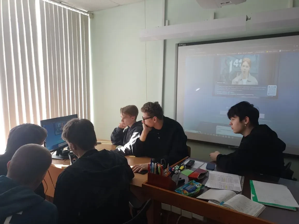 🌟 Команда «Импульс» достойно выступила на международной исторической игре «1418»! 🌟    Вчера наша шк