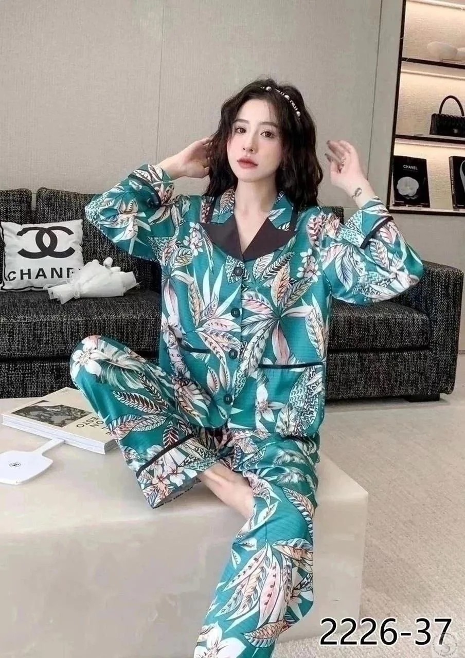 https://vk.com/photo-184814919_493376302