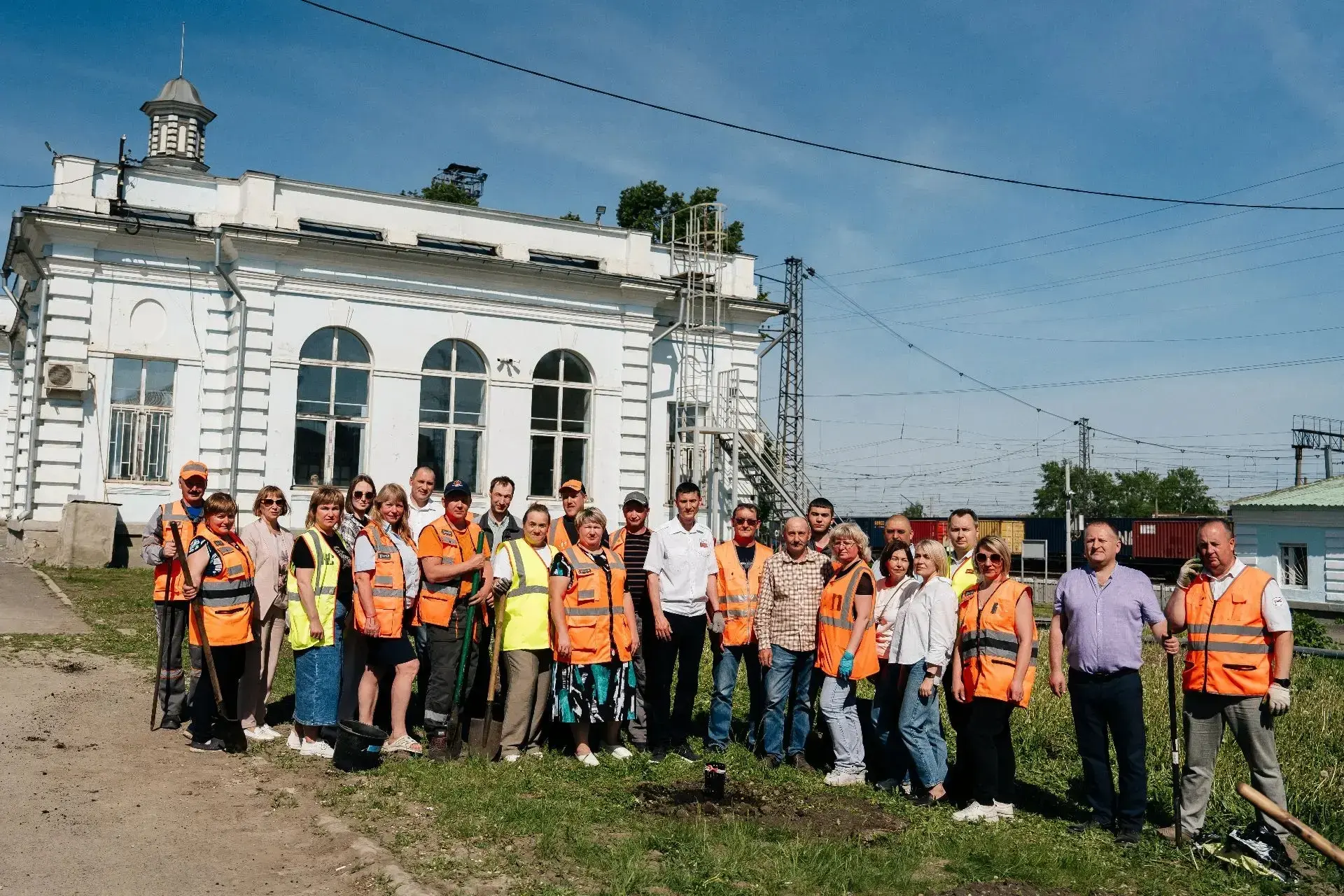 Более 57 субботников провели в Красноуфимске в этом году в рамках проекта «Зелёный город»