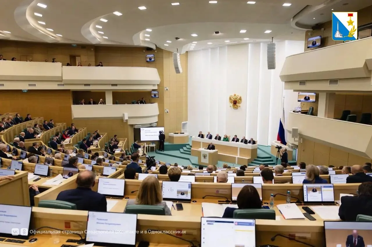 Михаил Развожаев представил предложения Севастополя на парламентских слушаниях в Совете...