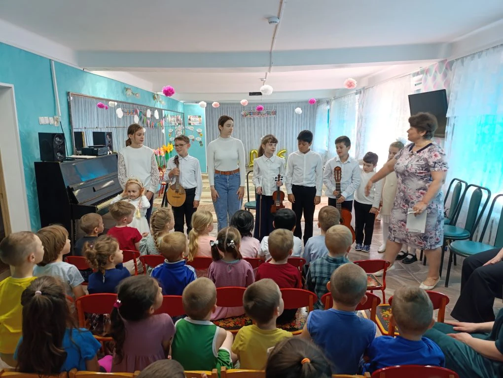 В ГБДОУ "ДЕТСКИЙ САД № 24 Г.О. ХАРЦЫЗСК" ДНР  стало доброй традицией принимать гостей и...