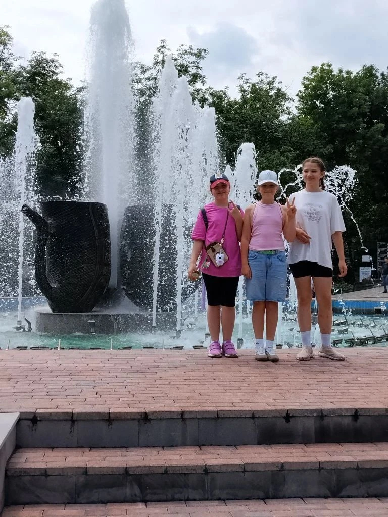 Пришкольный лагерь «Почемучки» 🧭✨

Сегодня наш отряд отправился в удивительное путешествие по город