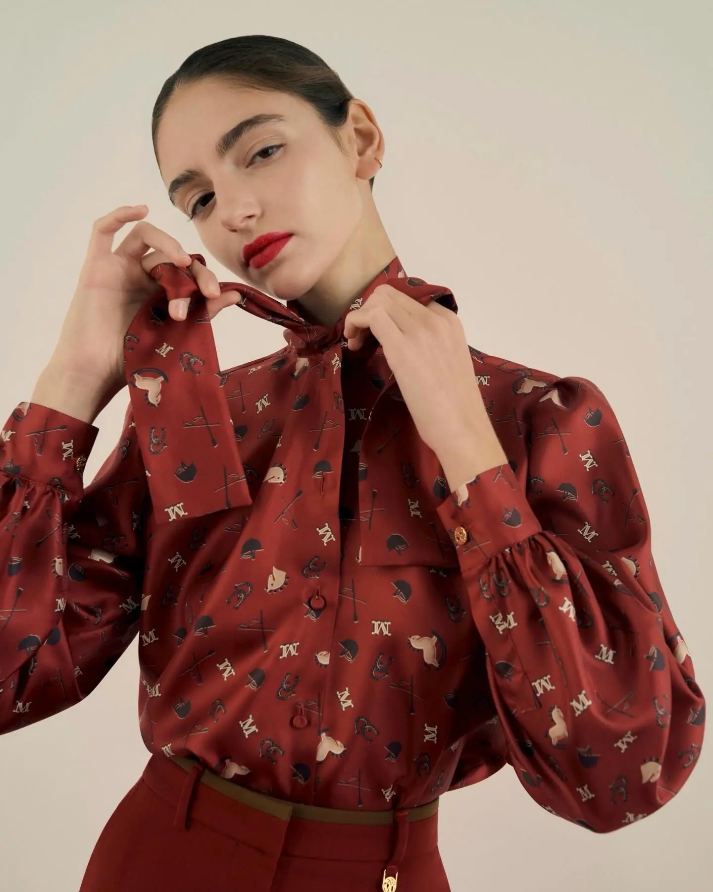 Шелковая рубашка Max Mara