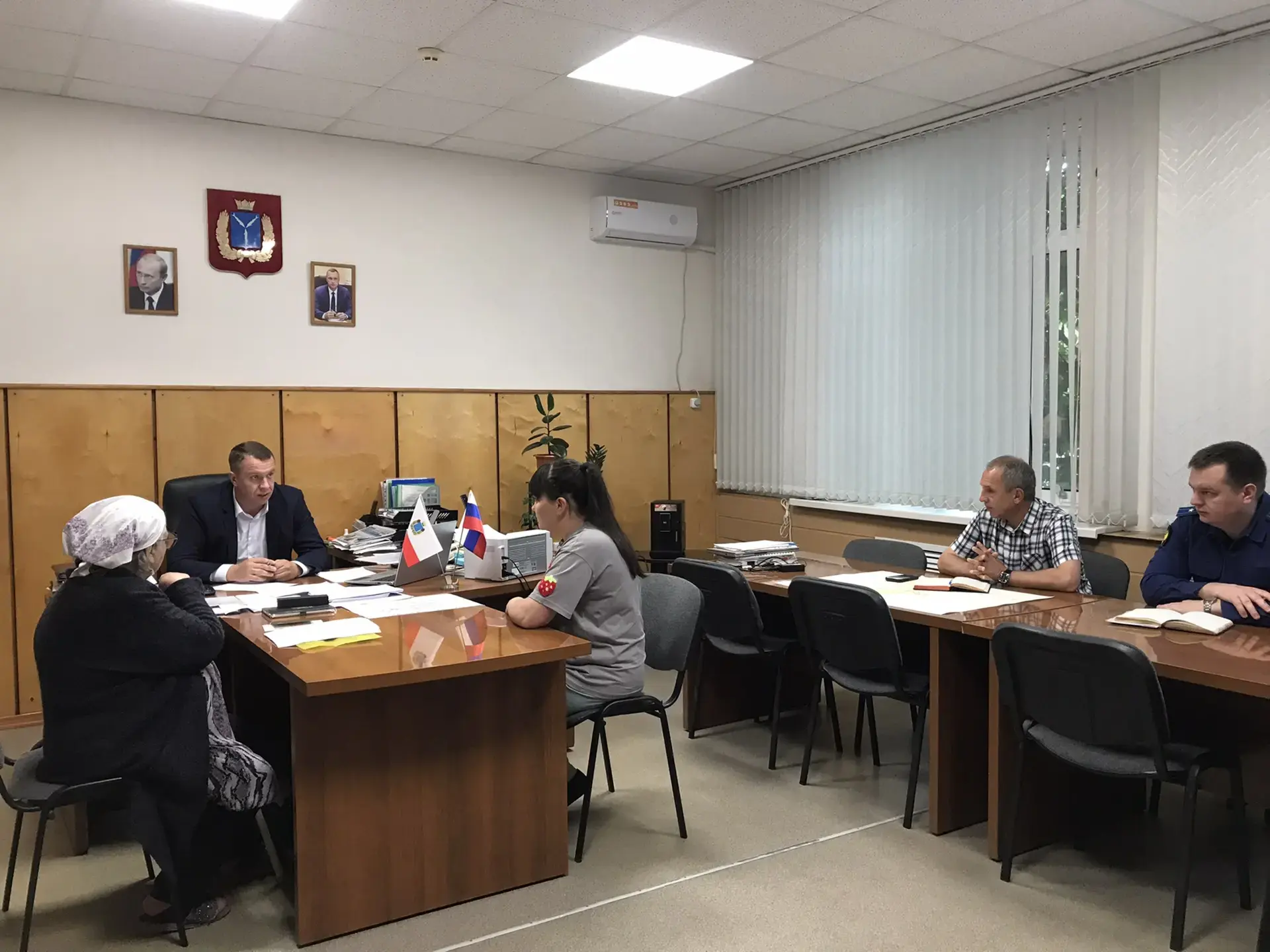 По поручению губернатора Романа Викторовича Бусаргина провел прием участников специальн...