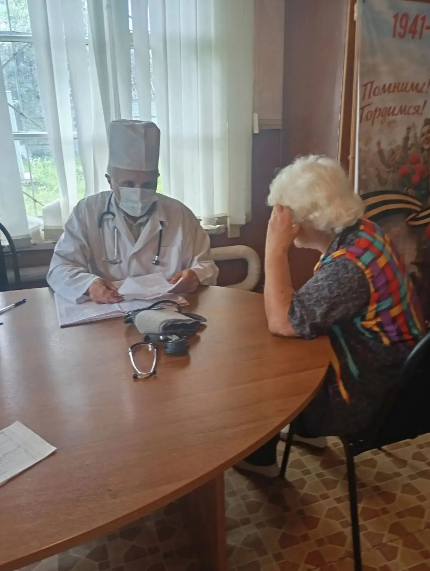 25 июля Специалисты ОБУЗ «Обоянской ЦРБ» организовали выезд в село Шевелево, чтобы позаботиться о зд