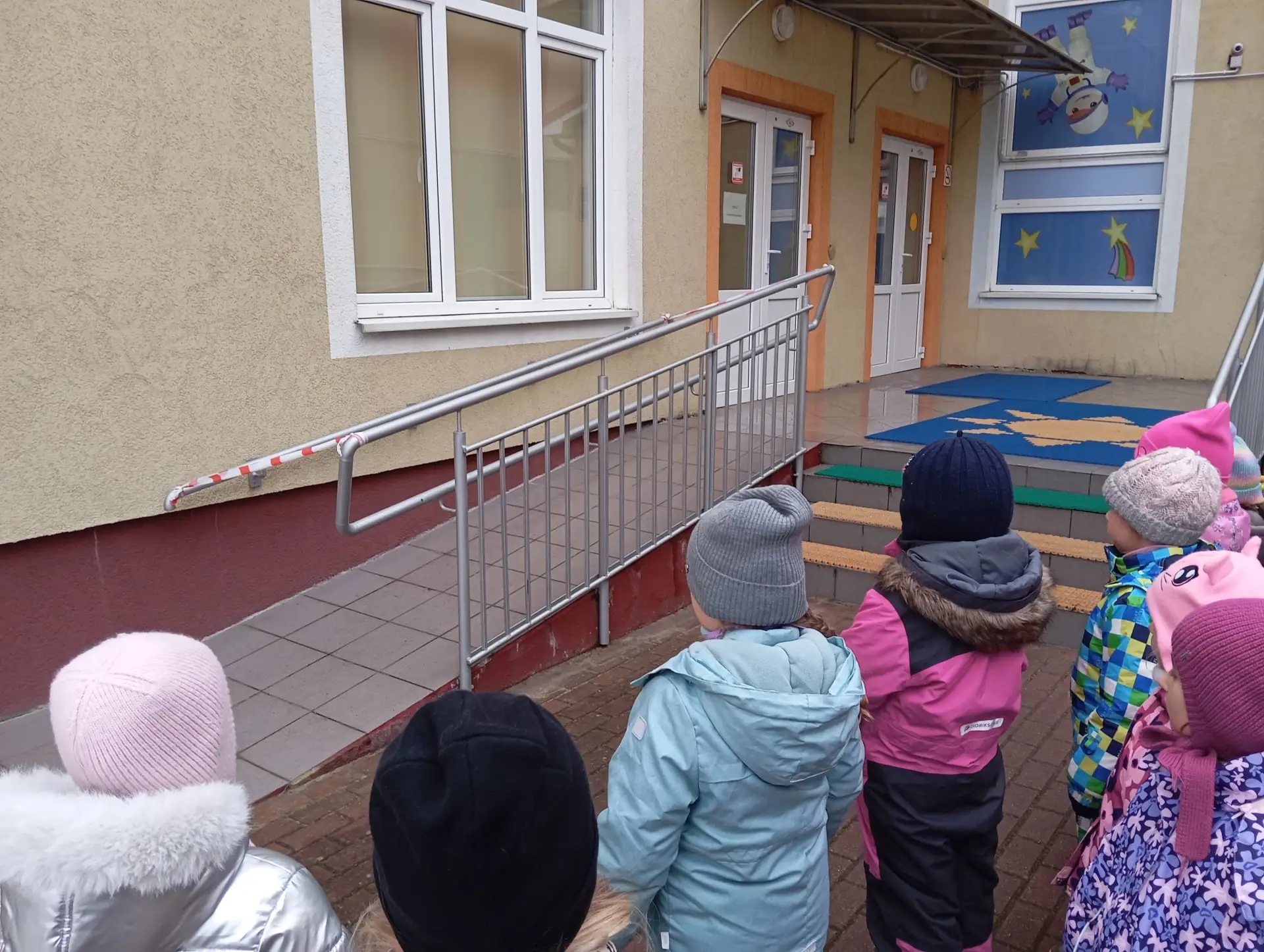 В детском саду ежегодно к Международному дню инвалидов, который отмечается 3 декабря, п...