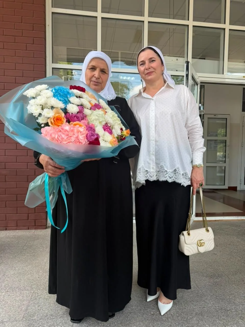 Сегодня мы с гордостью поздравляем нашего дорогого учителя начальных классов, Агаеву Ла...