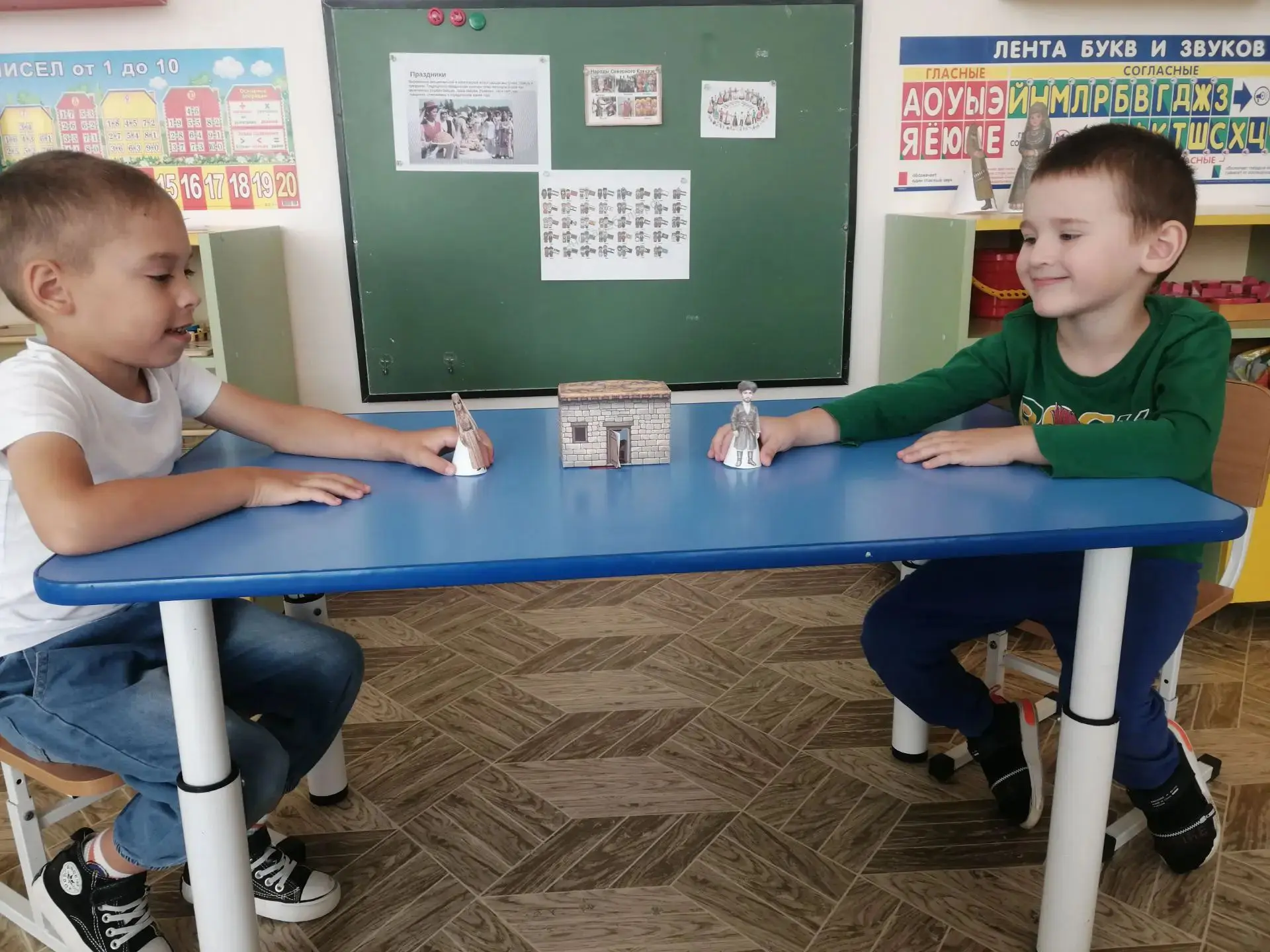 Дошкольные будни 🧩🧸

Год единства народов России 🇷🇺

Сегодня дети в дошкольных группах узнали ещ