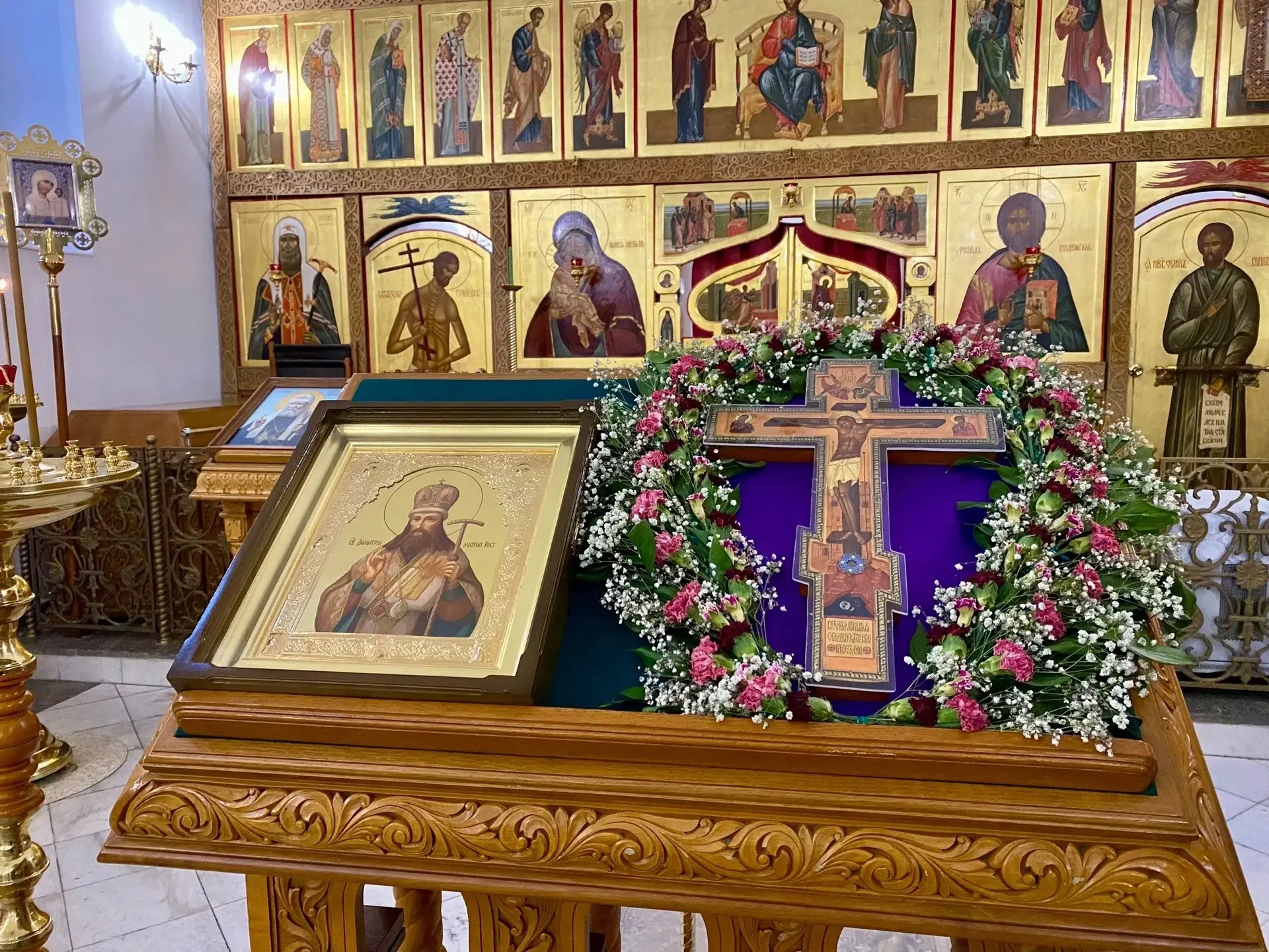 Возвдвижению Креста в последние годы начинаем праздновать в самое "цветение" осени, а з...