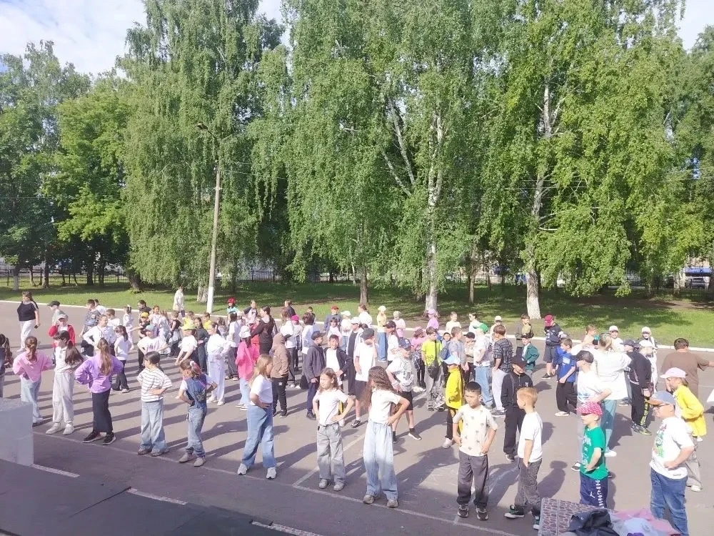 🎉 Девятый день в нашем лагере: творчество и свежий воздух! 🎉