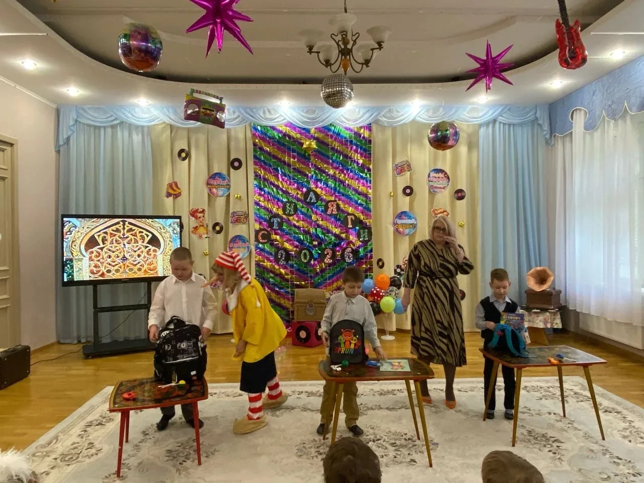 Коллеги и родители, наши выпускные позади! С лёгкой грустью и гордостью сообщаем: мы пр...