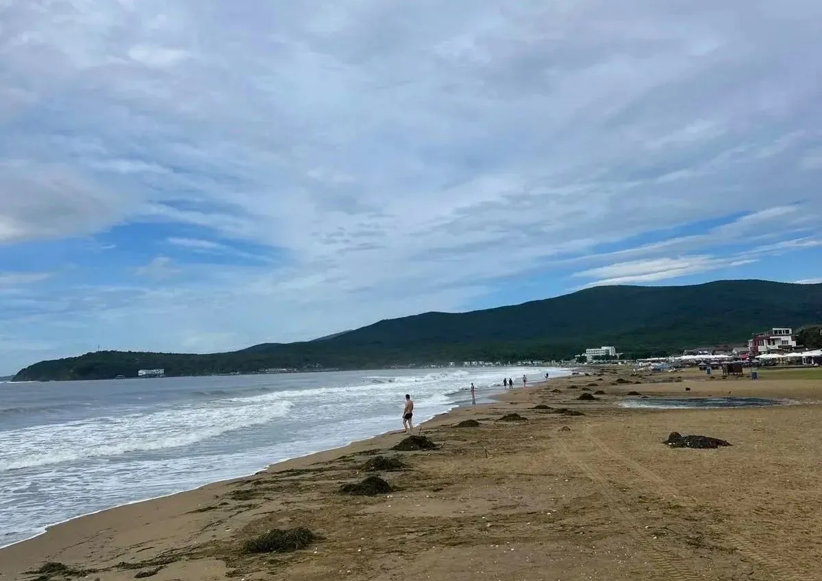 🌊🌊🌊Готовим пляжи Владивостока к наплыву отдыхающих в выходные