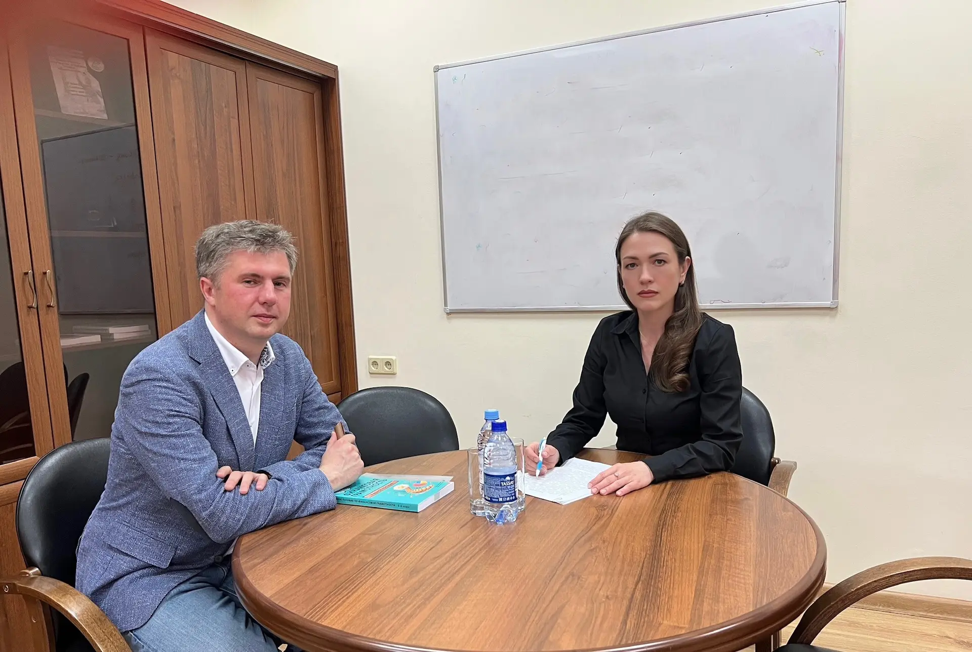 Провела рабочую встречу с временно исполняющим обязанности директора ФГБУ «Научно-исследовательский 
