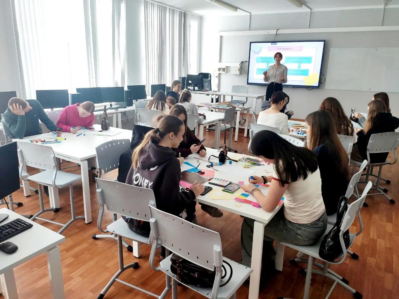 👩‍🏫Ученики 9 классов посетили профпробы в Московском городском педагогическом университете  👨‍🎓Наши 