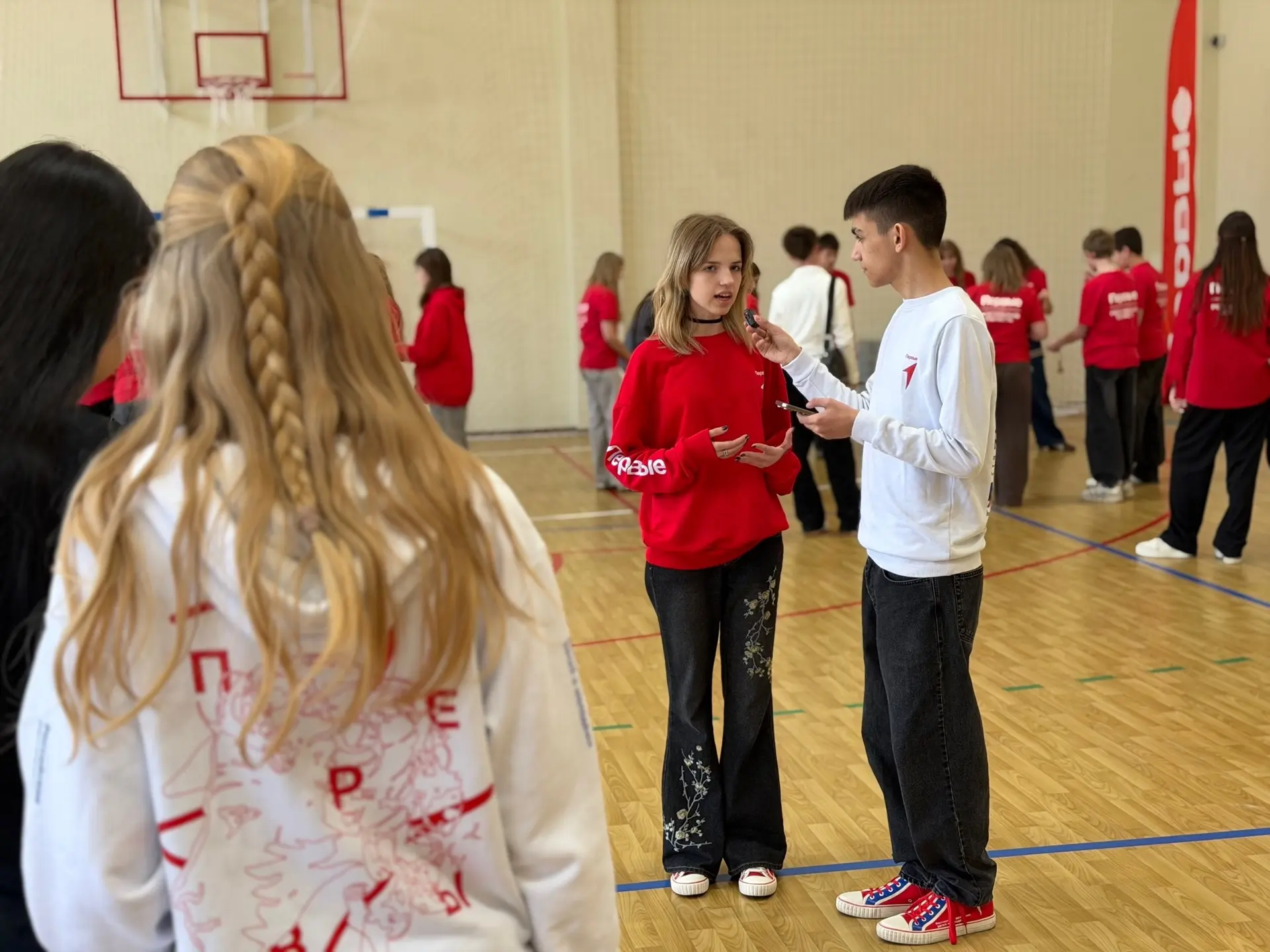 ✨ В Ростове-на-Дону прошёл Региональный форум «Обучение служением. Первые»! 🌟  В нашей школе активно