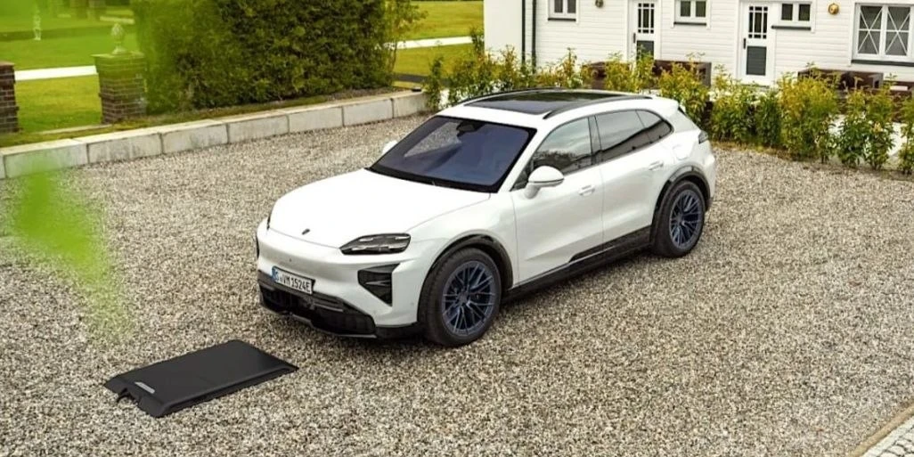 Porsche запускает в производство беспроводную зарядку для электромобилей