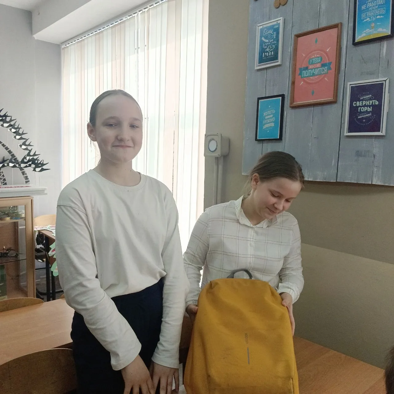 Сегодня профориентационный четверг, и тема занятия у шестиклассников - "Россия творческая: культура 