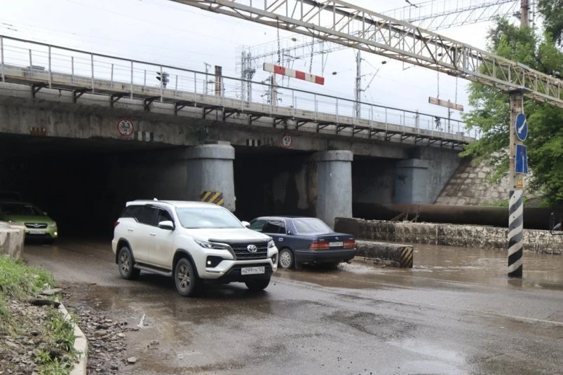 В Уссурийске тоннель на Садовой перекрыт до 11 октября для грузового транспорта