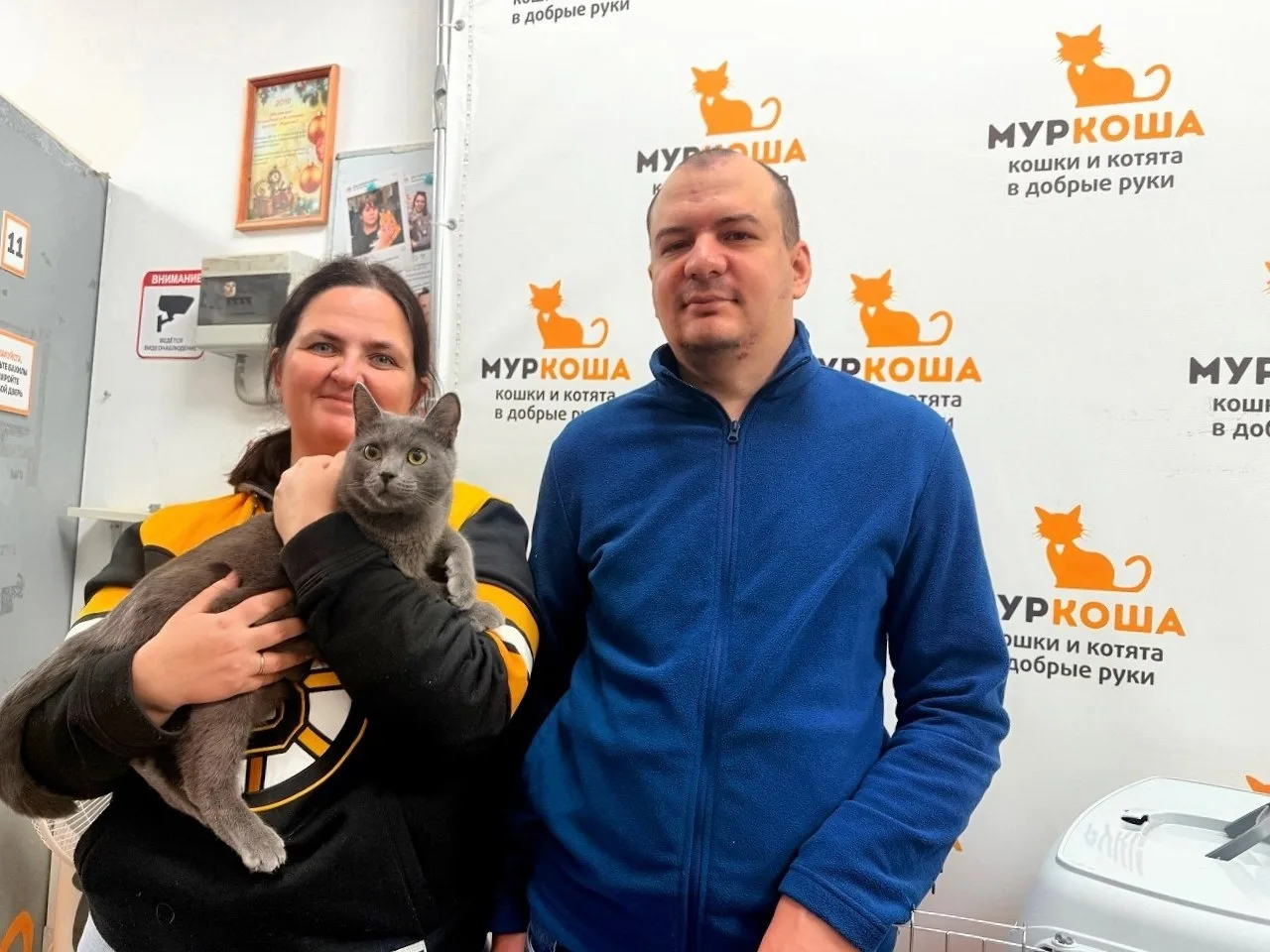 Славнейший Щеголёк уезжает домой в добрых хозяйских ручках, пробыв у нас два месяца! 🎉...