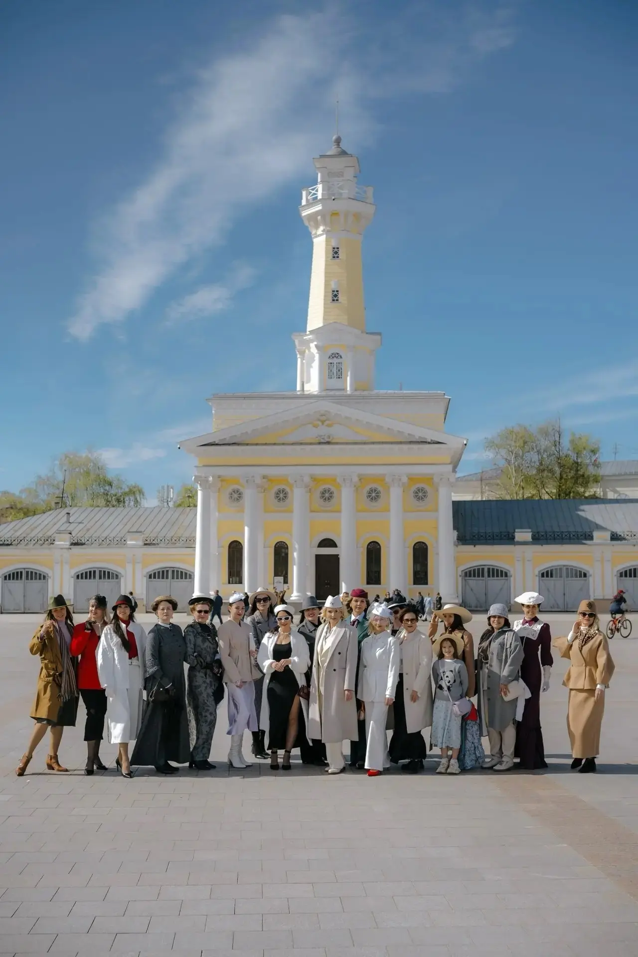 ❤ Кострома стала участником Всемирной шляпной прогулки.   Региональный представитель «Красивого выхо